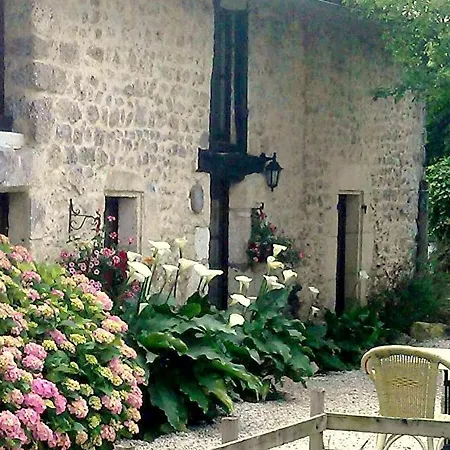 Gites Les Lignons Champniers  Exterior photo